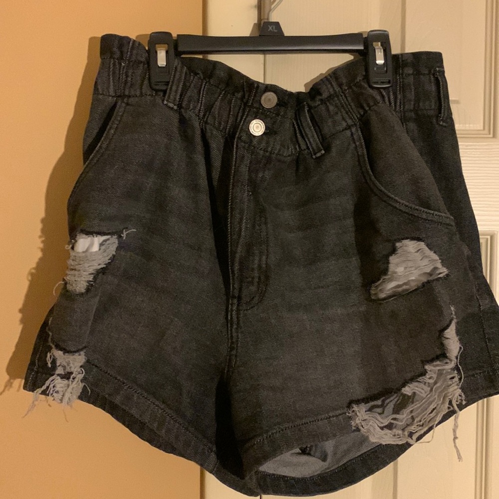 Shorts Stretchy!!